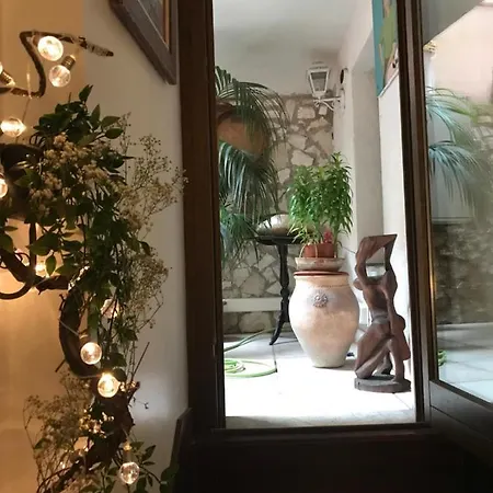 Casa Minha Al Colosseo Alojamento de Acomodação e Pequeno-almoço *